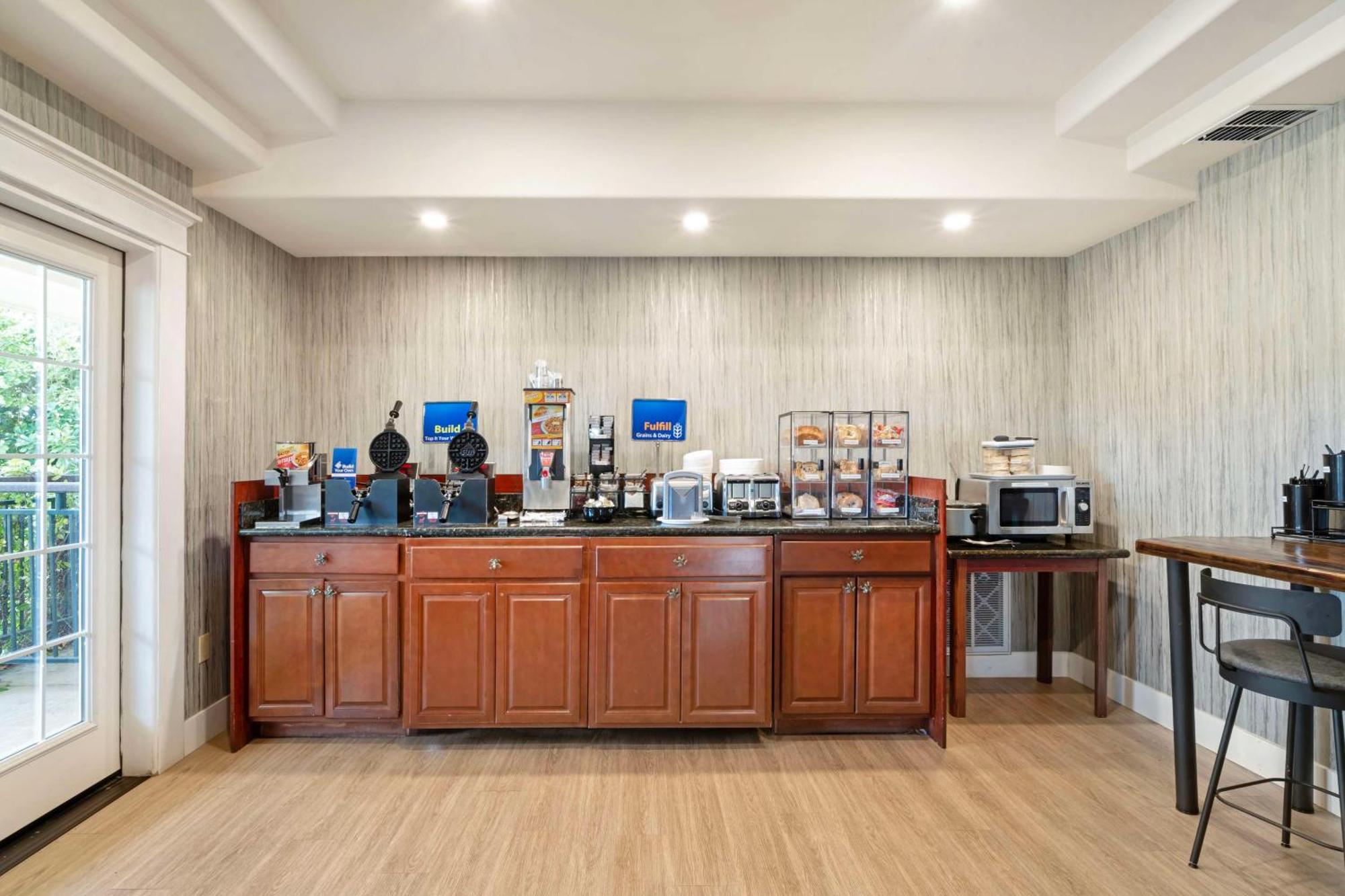 Best Western Cedar Inn & Suites Angels Camp Esterno foto